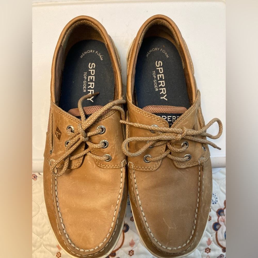 Men’s Sperry Memory Foam topsiders size 9.5